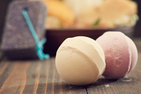 Luxurious DIY Bath Bombs With Diatomaceous Earth