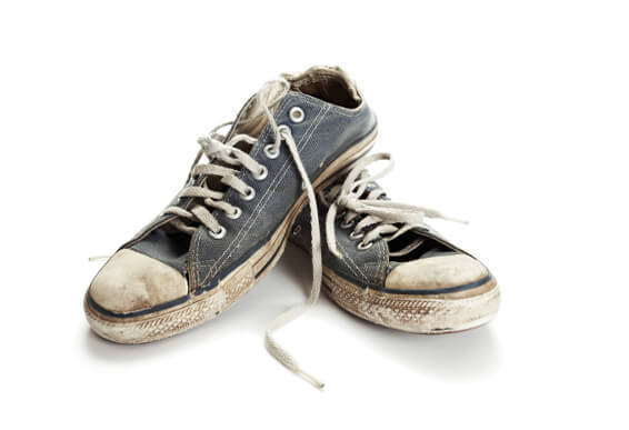 Diatomaceous Earth: Deodorizing Shoes